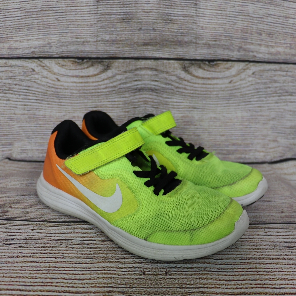 Nike Youth Shoes Size 3